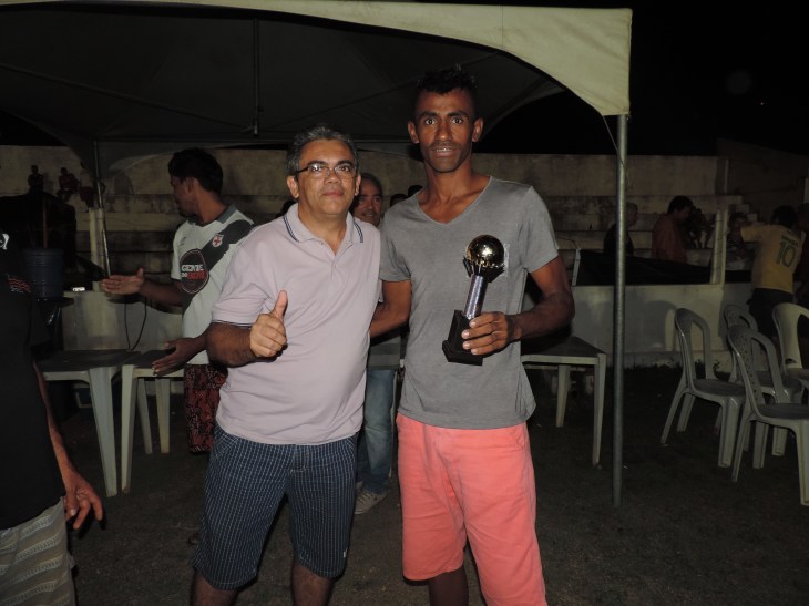 Melhor em Campo, o volante Magno do Sport.