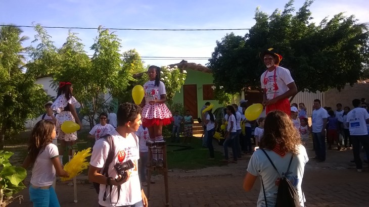 Pernas de pau do Espaço TEAR com Johny Ribeiro e Suanes Silva