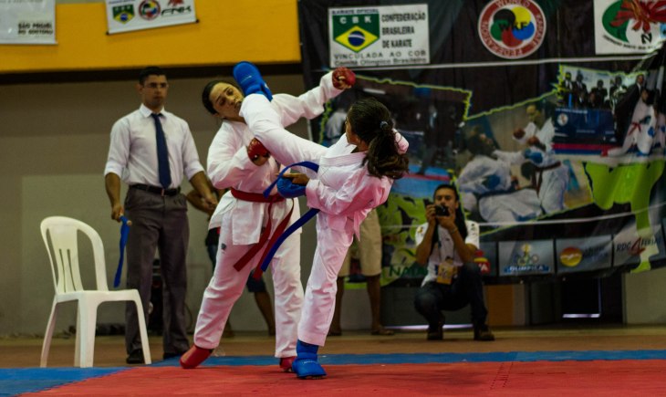 Ippon de Larissa em Moranguinho na decisão.