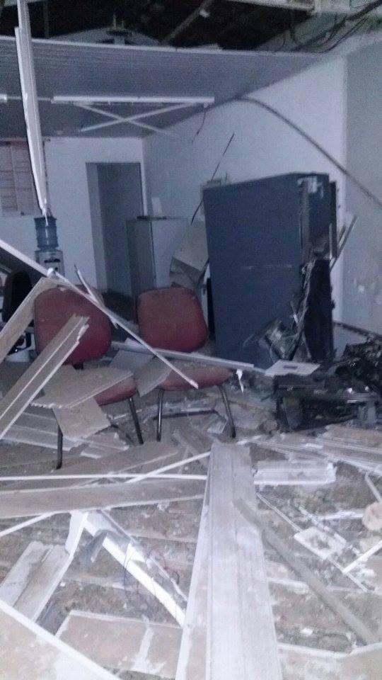 Agência e explodida na madrugada desse sábado (17).
