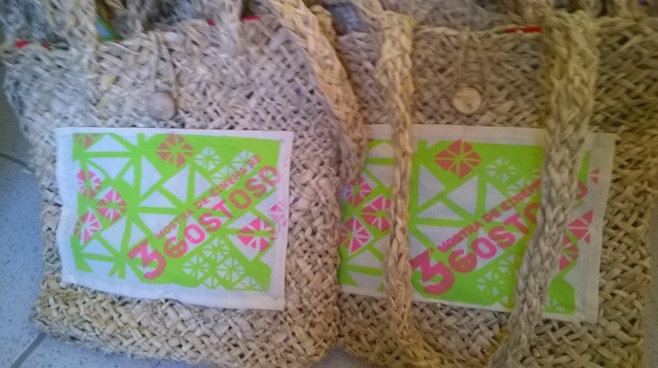 Bolsas da fibra da Tabua faz sucesso na Mostra de Cinema.