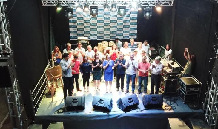 Zenaide Maia na inauguração