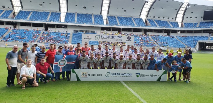 Equipe campeâ do Matutão